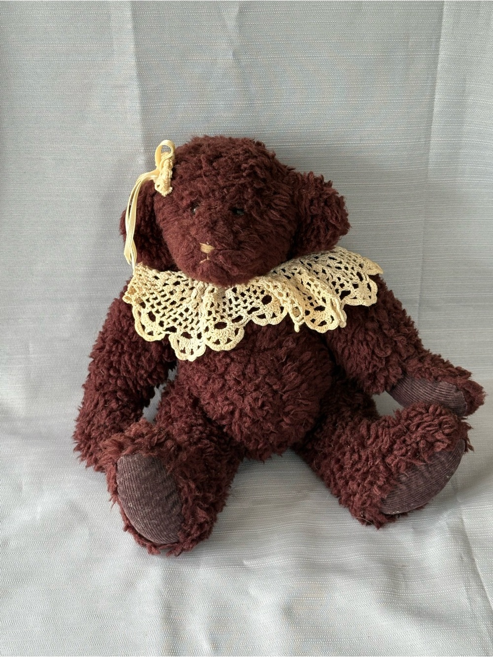 Vintage Ganz Plush Brown Teddy Bear with Cream Crochet Collar -